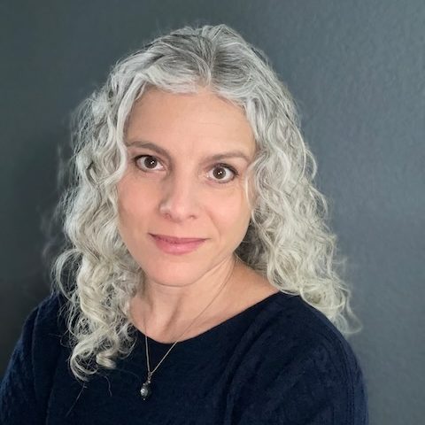 Nicole Glaros Headshot